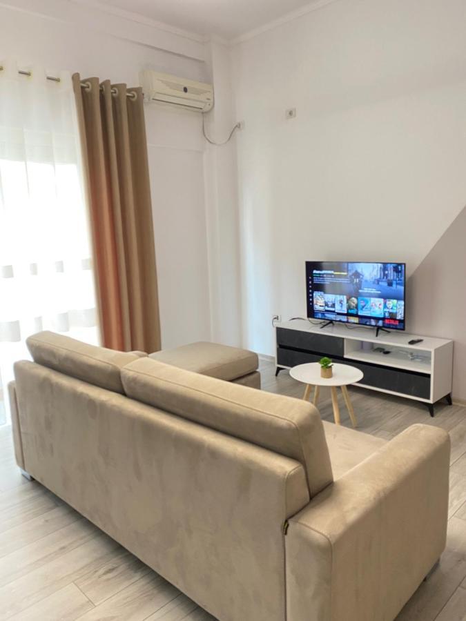 Newly Renovated One Bedroom Apartment In Tiranë Eksteriør bilde