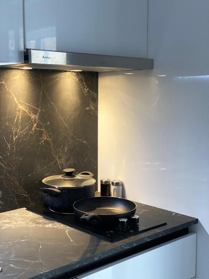 Newly Renovated One Bedroom Apartment In Tiranë Eksteriør bilde