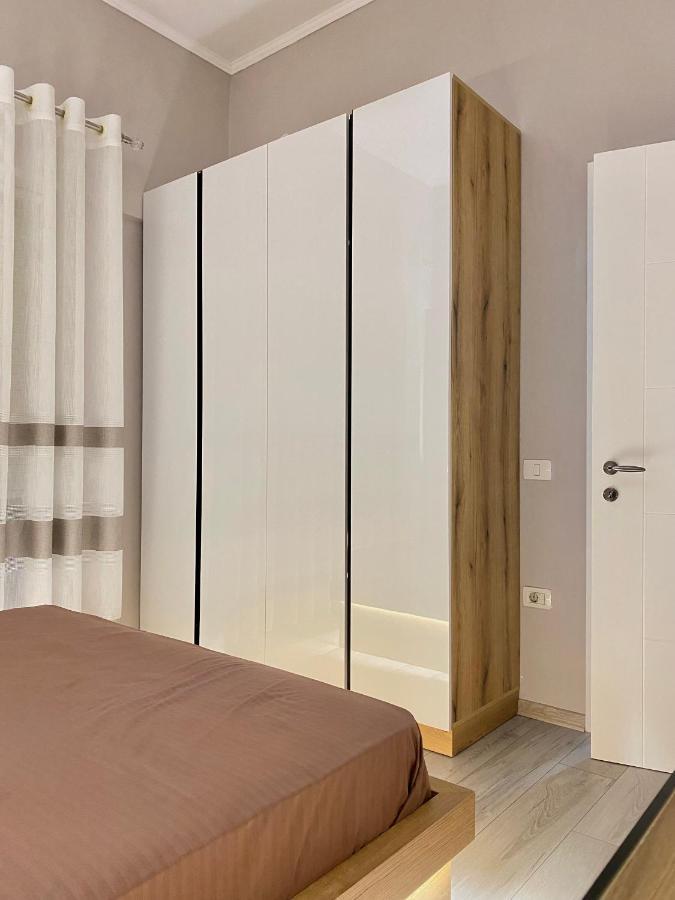 Newly Renovated One Bedroom Apartment In Tiranë Eksteriør bilde